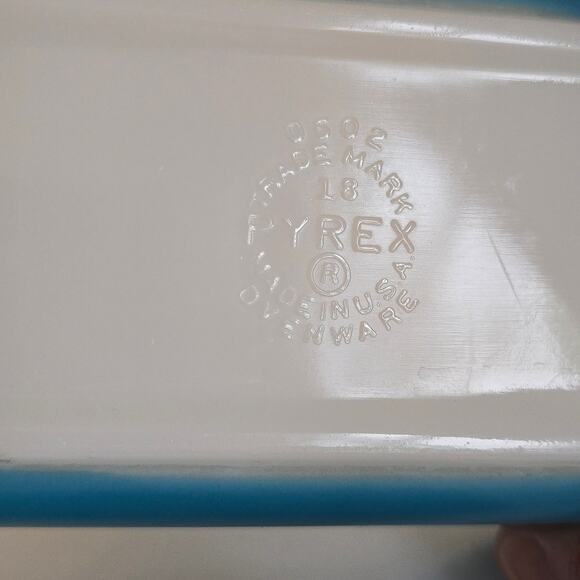 Vintage PYREX Primary Blue Fridge 2 Containers ONE Lid 502-B 40s 50s Mid Century - Picture 11 of 16